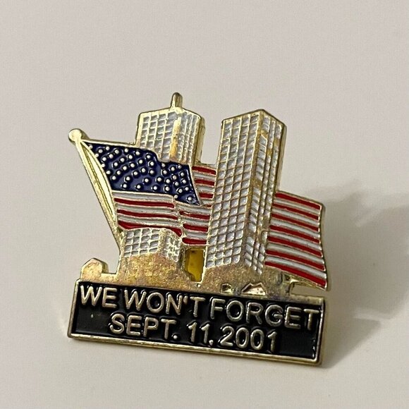2001 We Wont Forget September 11th Commemorative Lapel Pin Twin Towers - Picture 7 of 7